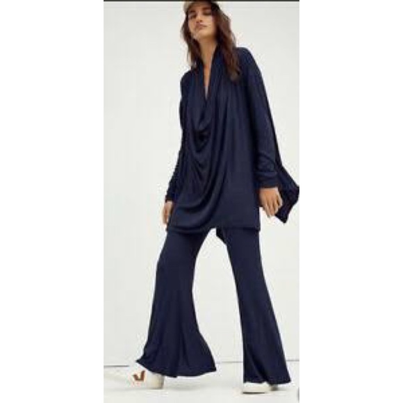 Free People Romy Set.  Color: Night Owl - Picture 2 of 4